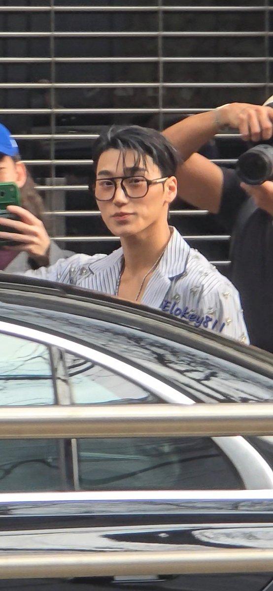 EloKey811's tweet photo. He's staring into my soul ❤️

DG AMBASSADOR SAN AT MFW 
#CHOISAN #DGxSAN #DOLCEGABBANA #DGFW26 @ATEEZofficial @dolcegabbana https://t.co/kgR3DZLqMq