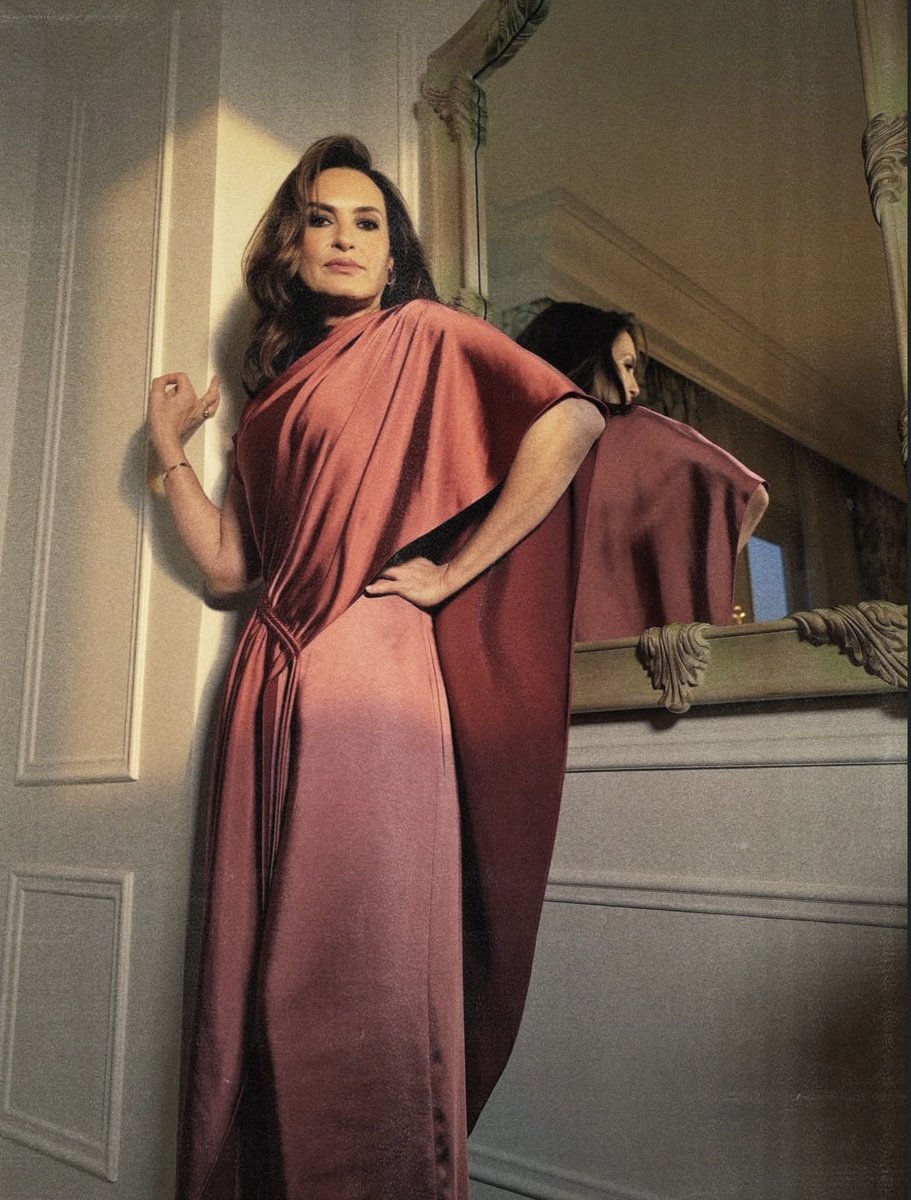 NBCSVU_fans's tweet image. #Backstage at The 37th Producers Guild of America Awards.