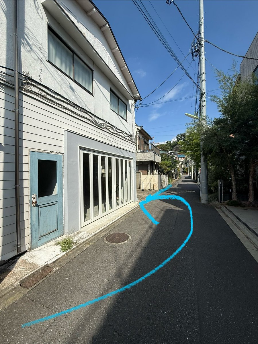 Photo_Life_jp's tweet photo. おはようございます。本日の会場建物周辺です。2階受付までお越しください。 https://t.co/bKSITg2bwN