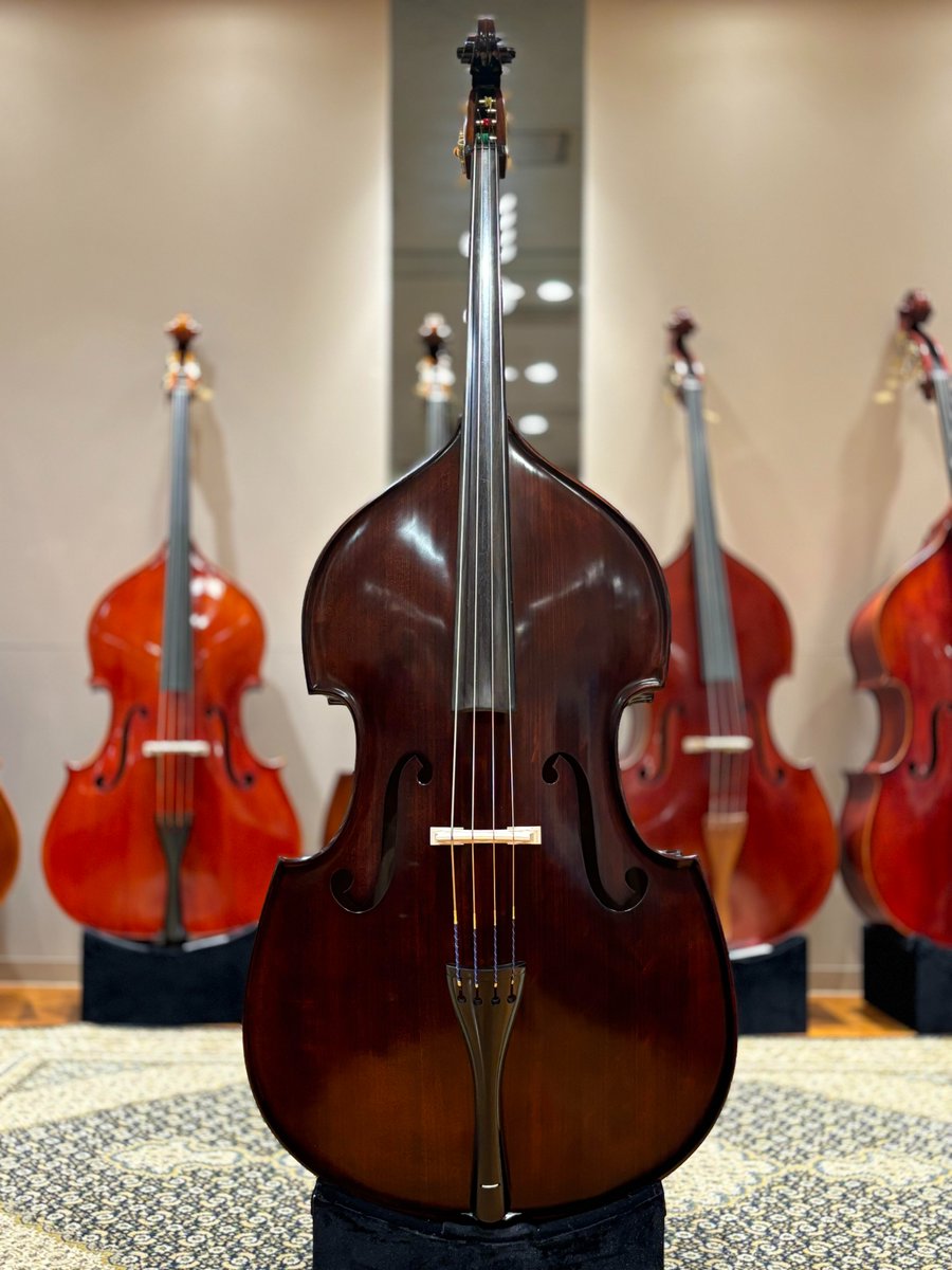 コントラバス】HB-45D/DHO アンティーク調に仕上げた深いニスが特徴的