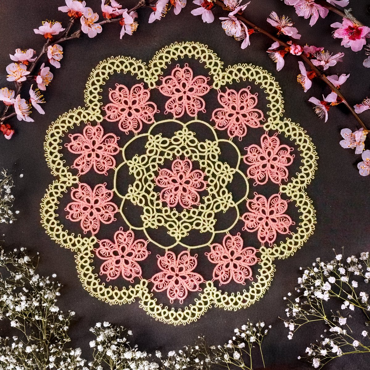 桜のドイリー2の編み図の販売を開始いたしました🌸 桜らしい花びらの