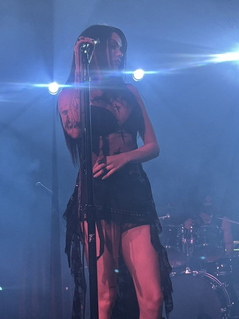 kat ⦮ ⦯ tweet media