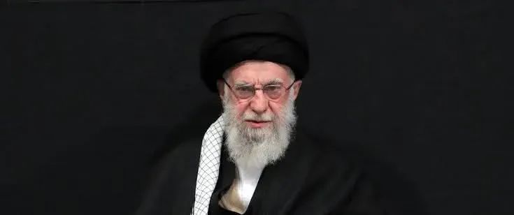 𝘉𝘦𝘧𝘰𝘳𝘦 𝘺𝘰𝘶 die, 𝘮𝘢𝘬𝘦 𝘴𝘶𝘳𝘦 𝘵𝘰 𝘵𝘦𝘭𝘭 𝘺𝘰𝘶𝘳 𝘤𝘩𝘪𝘭𝘥𝘳𝘦𝘯 𝘢𝘯𝘥 𝘧𝘶𝘵𝘶𝘳𝘦 𝘨𝘦𝘯𝘦𝘳𝘢𝘵𝘪𝘰𝘯𝘴 𝘵𝘩𝘢𝘵 𝘺𝘰𝘶 𝘸𝘪𝘵𝘯𝘦𝘴𝘴𝘦𝘥 𝘵𝘩𝘢𝘵 𝘦𝘳𝘢. 𝘞𝘩𝘦𝘯 𝘢𝘯 86 𝘺𝘦𝘢𝘳𝘴 𝘰𝘭𝘥 𝘮𝘢𝘯 𝘴𝘵𝘰𝘰𝘥 𝘢𝘭𝘰𝘯𝘦 𝘵𝘰 𝘥𝘦𝘧𝘦𝘯𝘥 𝘐𝘴𝘭𝘢𝘮.