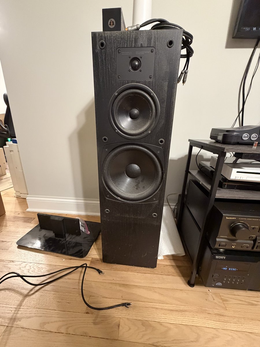 Hypr Fox ◢ ◤ 🔜 FURG tweet media