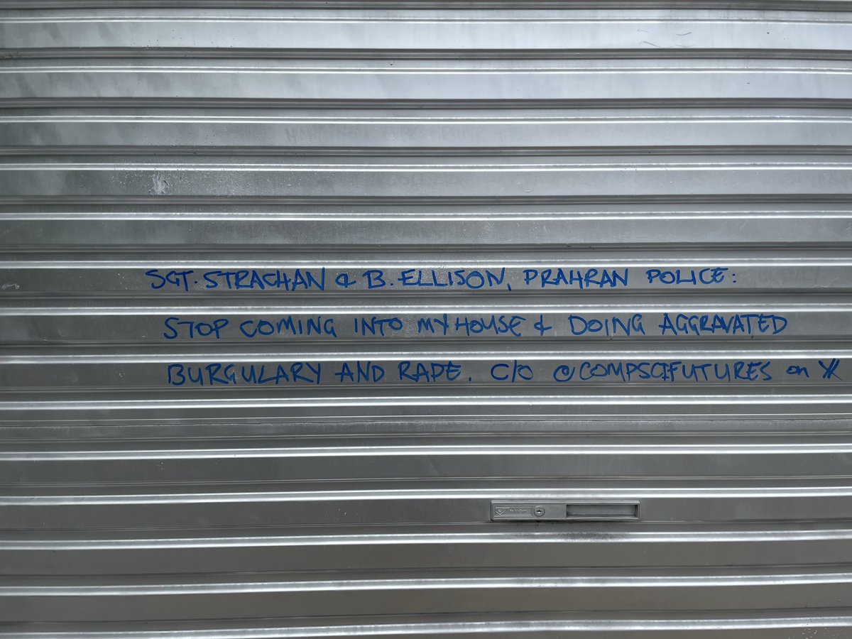 CompSciFutures's tweet image. Sgt. #Strachan and B. #Ellison, from #PrahranPolice: stop coming into my house and doing #AggravatedBurgulary &amp;amp; #Rape.
Or I’ll break something else.
PS. These are my toys, I’m allowed to throw them in a tantrum. Who else has toys like this???!!!
NB. Don’t fark with Xerox #PARC
AP