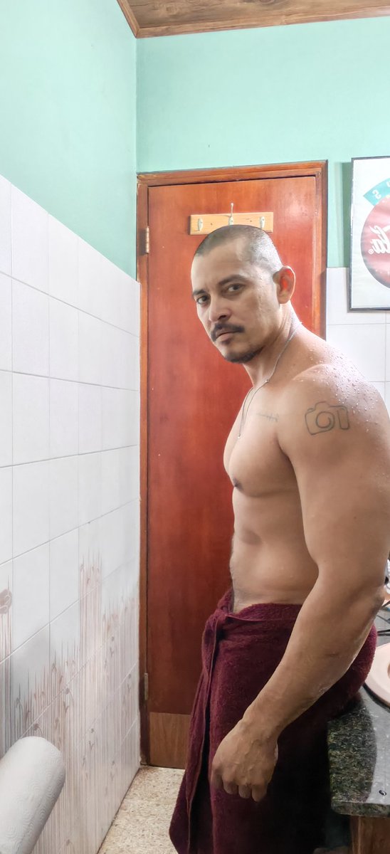 Top Gram tweet media