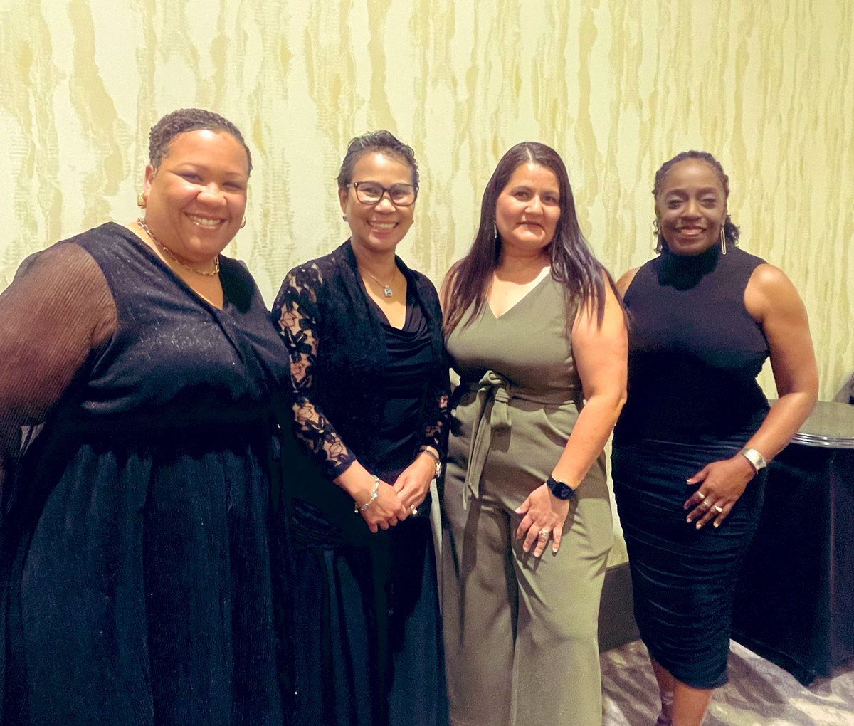maty_orozco's tweet photo. What a joy to celebrate our Teachers of the Year last night at #Shabe 💜 Our educators change lives daily through their dedication, passion, and commitment to excellence. Thank you for all you do — today and every day! #aldinestory https://t.co/15M4MfpKbj