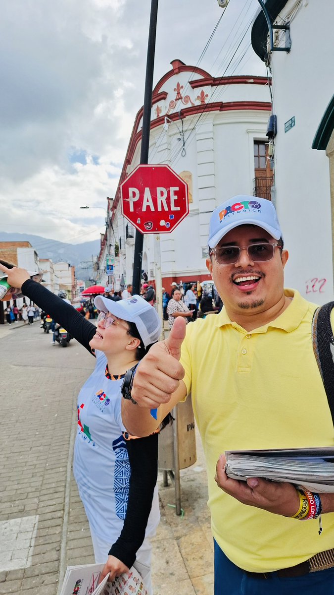 LuisAlbtoGarcia's tweet photo. Recorremos con el
Equipo de resistencia popular todas las calles y avenidas de Norte de Santander - la unidad es la victoria y vamos por más de 400000 votos a Cámara ❌ por Norte de Santander y Senado @PactoCol @PactoHistorico @convergenciaco @IvanCepedaCast @albertobemo https://t.co/O1GKEnUmmM