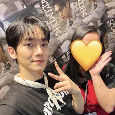KsooTalala's tweet photo. I will forever be your soondingie, uri daejang, Kim Jongdae 😭💛🌻 https://t.co/CtyuXYRaVa