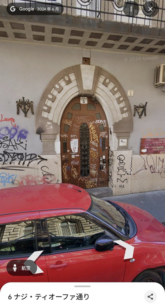 こっちはサロの店っぽい　ハンガリーのNagy Diófa通りあたり想像が捗って良いmaps.app.goo.gl/bxPD3h2mK42SUn…