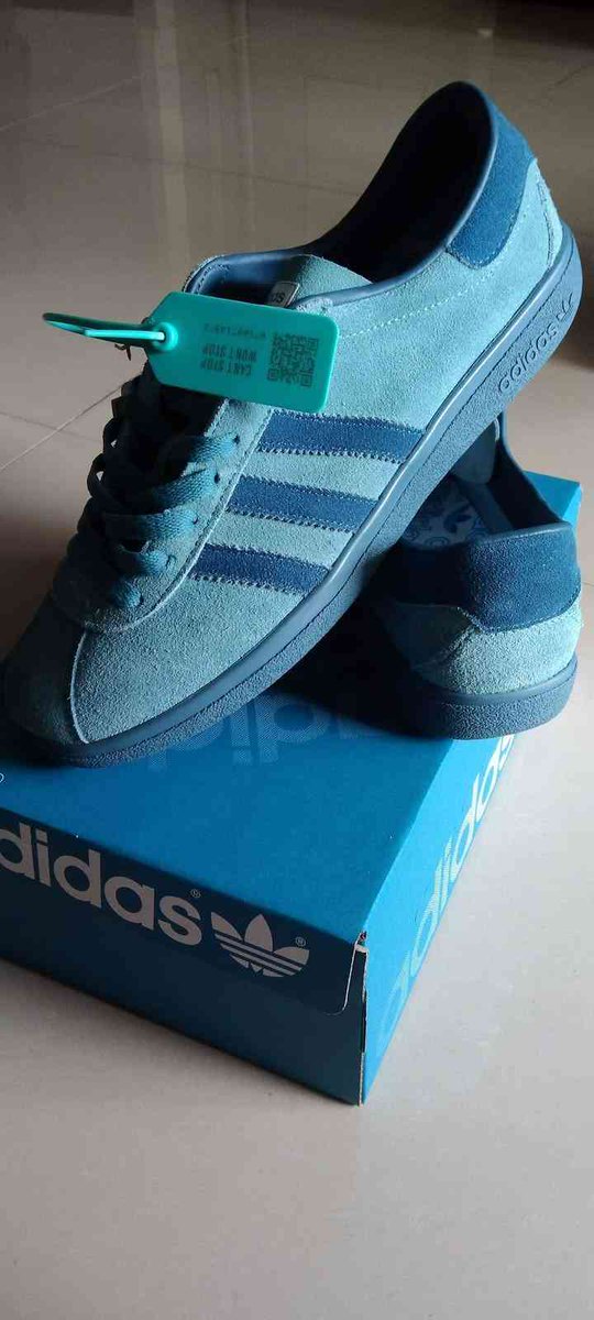 HafiizAli's tweet photo. Assalamualaikum 
Bismillahirohmannirohim 

Berita bulan maret 2026
Sepatu adidas bali original 🤓

Tersedia ukuran
 40 41 42 43 44 45
Contact whatsap : 
083862986179

Rp : 650.000 
Lokasi ciledug kota tangerang
Pengiriman Jabodetabek 💞 https://t.co/ovw93CNiKt
