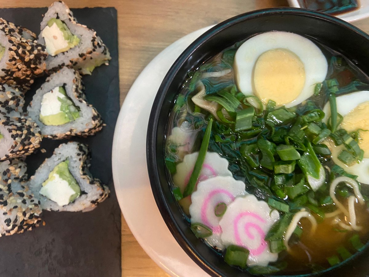 SoldeTlaxcala's tweet image. ¿Eres fan de la #comida japonesa? 🍙🍜🍱 Este es el significado de tus #platillos favoritos

oem.com.mx/elsoldetlaxcal…