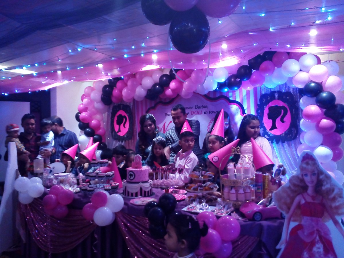 magiceventbd's tweet image. 🎂Magic Show with Magician Omar Sharif at Happy birthday party 🌸
🔍To know more search Google Images:- Birthday party best famous Magician Dhaka/ Magician of Dhaka/ Magician in Bangladesh/ Magician of Bangladesh🇧🇩.
#Birthday_Magic_artist #Magician_Omar_Sharif #BD