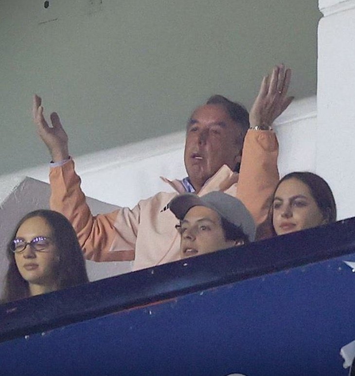 Las consecuencias de tener gente que no sabe una chingada como directivo. Pésima planeación deportiva <a href="/eazcarraga/">emilio azcarraga</a>.