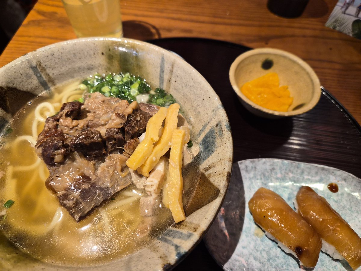 最近、毎週のように沖縄そば食べてる気がする
（訳:沖縄いきたい）