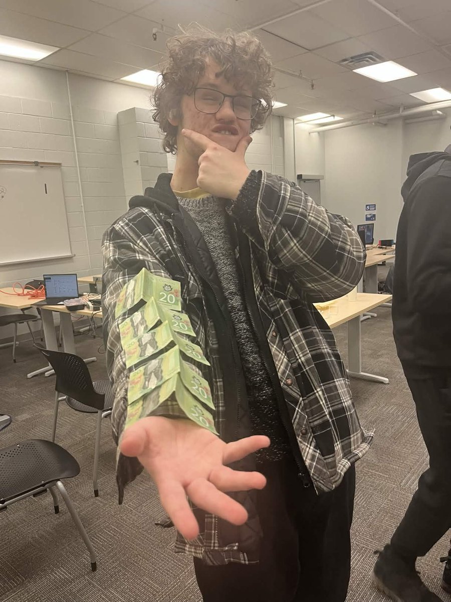 Insignia tweet media