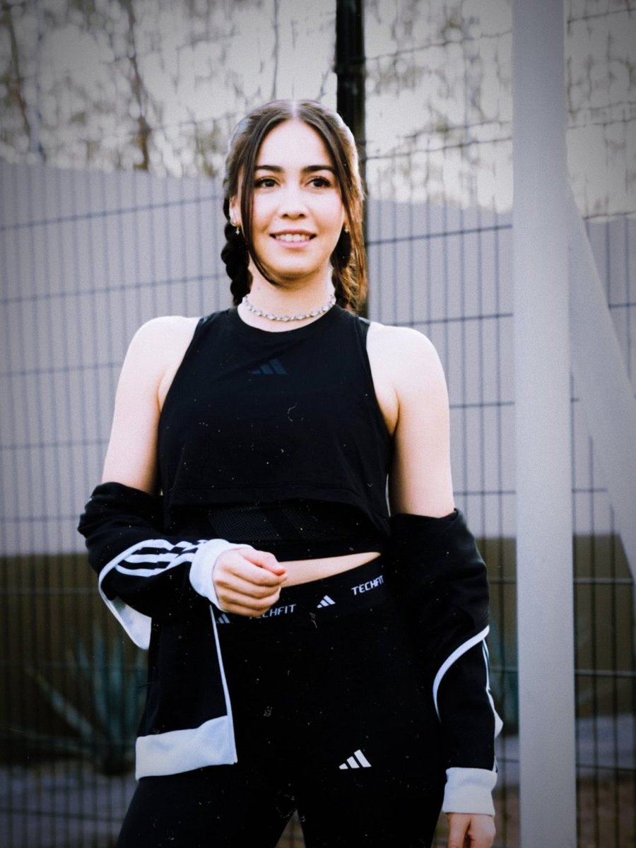 st4rgretae's tweet photo. @𝘀𝘁𝟰𝗿𝗴𝗿𝗲𝘁𝗮𝗲⠀⠀⠀⠀⠀[𝑵𝒆𝒘 𝒑𝒐𝒔𝒕]
⠀⠀             𝑺𝒊 𝒔o̲𝒚 𝒍𝒂 𝒑𝒓𝒊𝒎𝒆𝒓𝒂 o̲ 𝒍𝒂 ú𝒍𝒕𝒊𝒎𝒂 𝒆𝒏 𝒕𝒖 𝒍𝒊𝒔𝒕𝒂, 𝒚o̲ ����é 𝒃𝒊𝒆𝒏 𝒒𝒖𝒆 𝒆𝒔 𝒂𝒎o̲𝒓 𝒂 𝒑𝒓𝒊𝒎𝒆𝒓𝒂 𝒗𝒊𝒔𝒕𝒂﹒ https://t.co/5lPLeycfdf