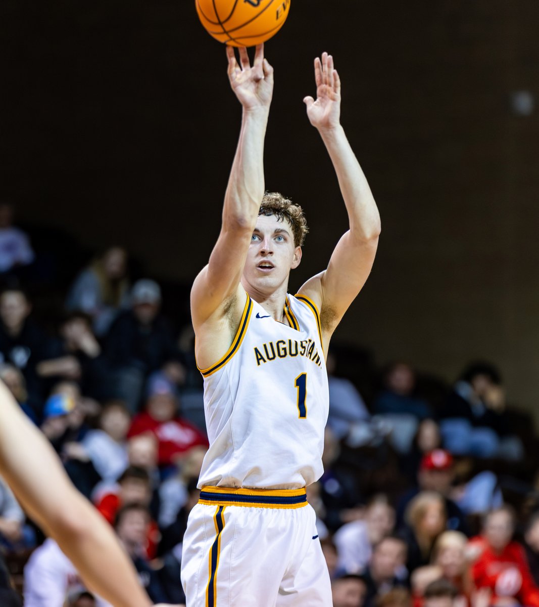 Augustana University Men's Basketball tweet media