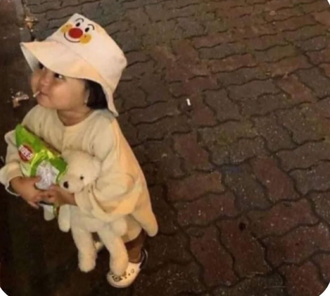 Not a baby mama, not in debt, not pregnant,staying with my mum no billing ,yeah I’m going to be just fine😝