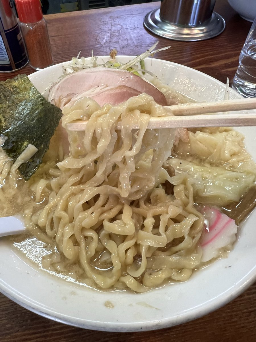 土浦市@ 良温(Ra-on)さん

・ワンタン麺(並)
・ストロングスタイル
・ネギトッピング
・小ごはん

めっちゃ美味かった〜💯😍😍

ご馳走様でした😊🙇🏻‍♂️🙏
