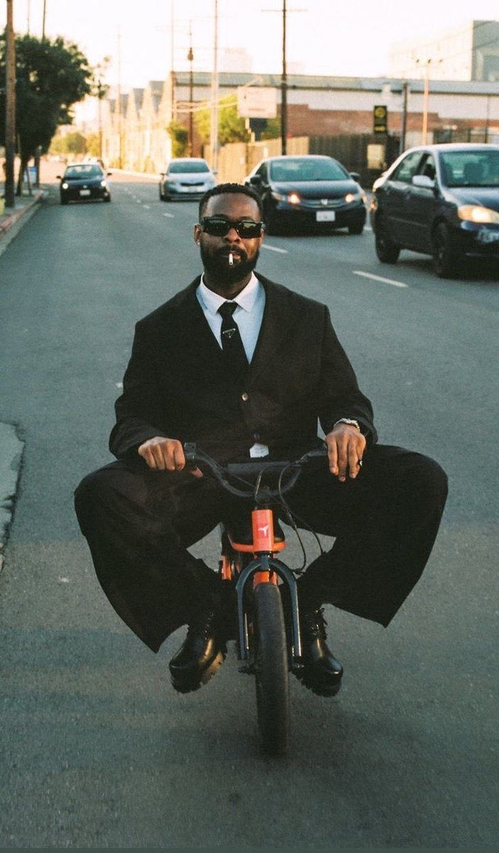 Les gars, traitez-moi de fou, mais les 🇺🇸 sont vraiment les gendarmes du monde entier. Ne comptez sur personne pour leur faire face. God bless