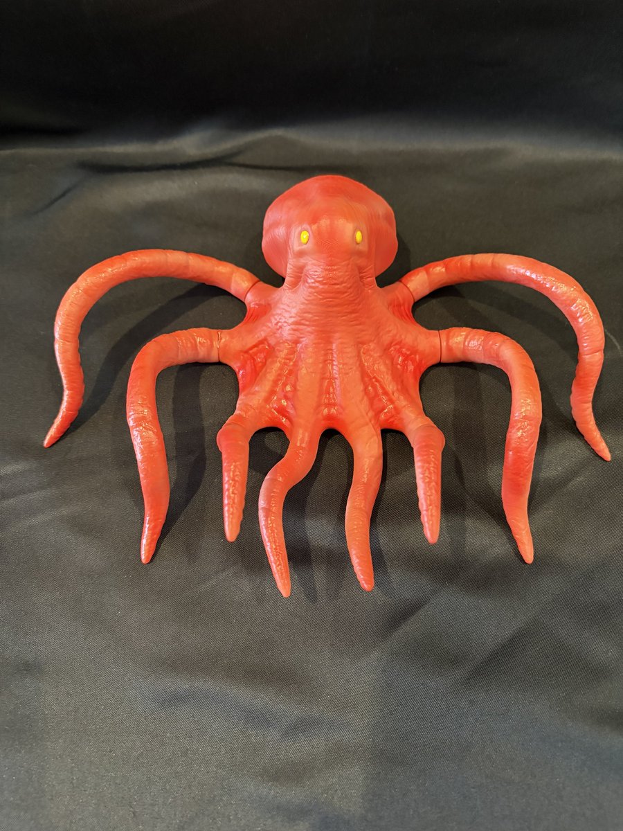 タコは、4本足可動予定