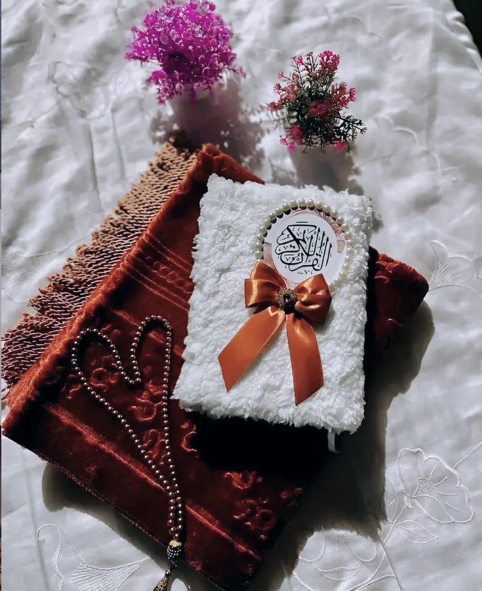 .

📿

اللهم ارحمنا في عشر مضت
واغفر لنا في عشر آتت
واعتق رقابنا في عشر بقت 
📿🙏🏻
اللهـم استجب لنا ما نعجز عن قوله وما يصعب علينا صياغته
وأنت تعلمه اللهـم وتقبل كل دعوة ساكنة في صدورنا ولا نعلم كيف نرفعها .

#صباح_الخير #صباح_الخير_والسعاده
#رمضان_كريم