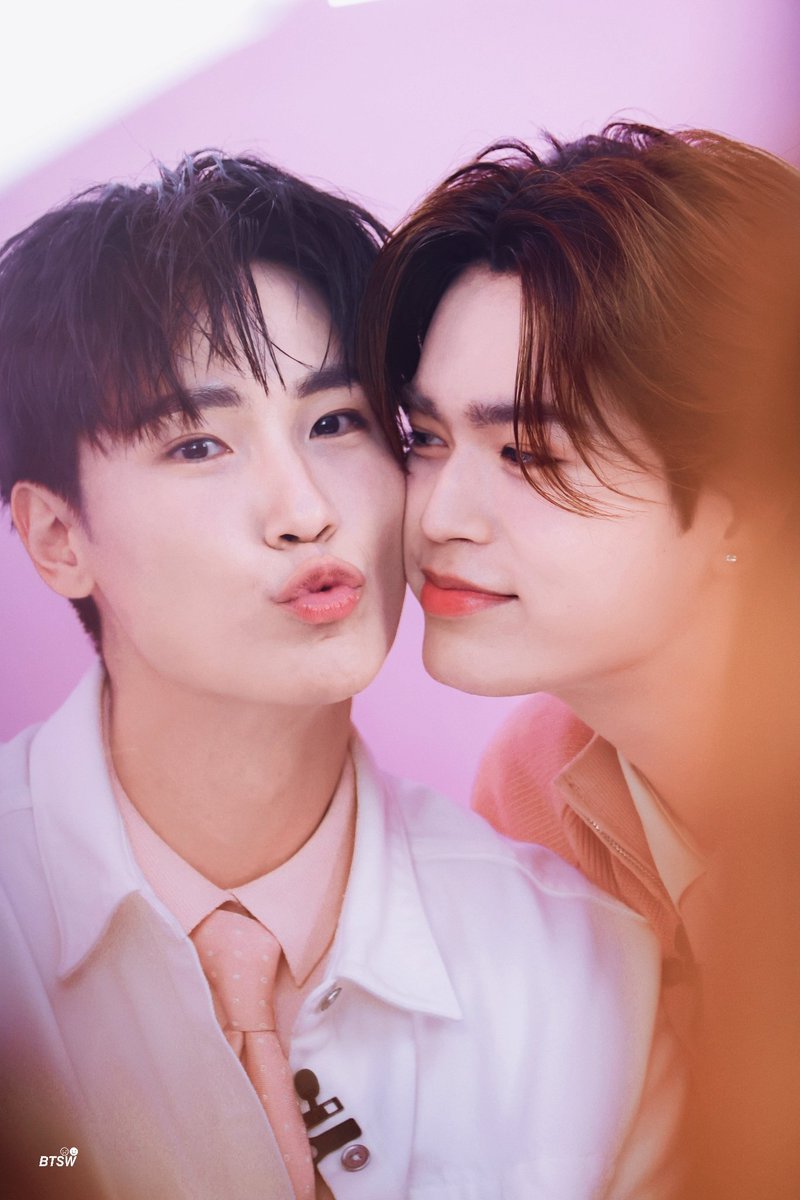 𝘽𝙏𝙎𝙒 tweet media