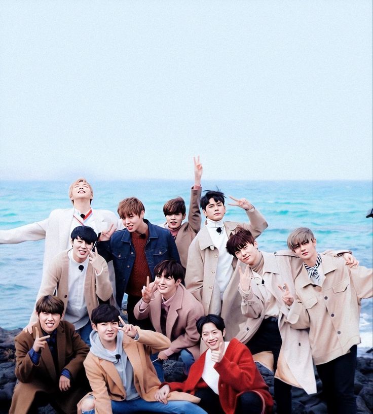 aeyaaaa4's tweet photo. Harapan Seongwu sudah terkabul dari tahun 2019 pasca disband. Industri K-Pop pun menyayangkan mereka bubar juga 😭

Karena mereka benar2 sedang berada di puncaknya saat menyelesaikan aktifitas mereka sebagai "Wanna One" 

#워너원 #WANNAONE https://t.co/7sd87L9iEO