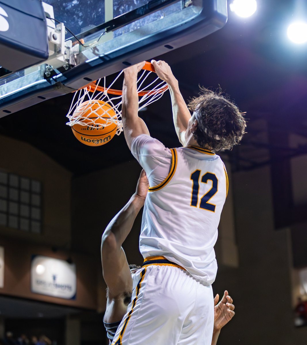 Augustana Vikings tweet media