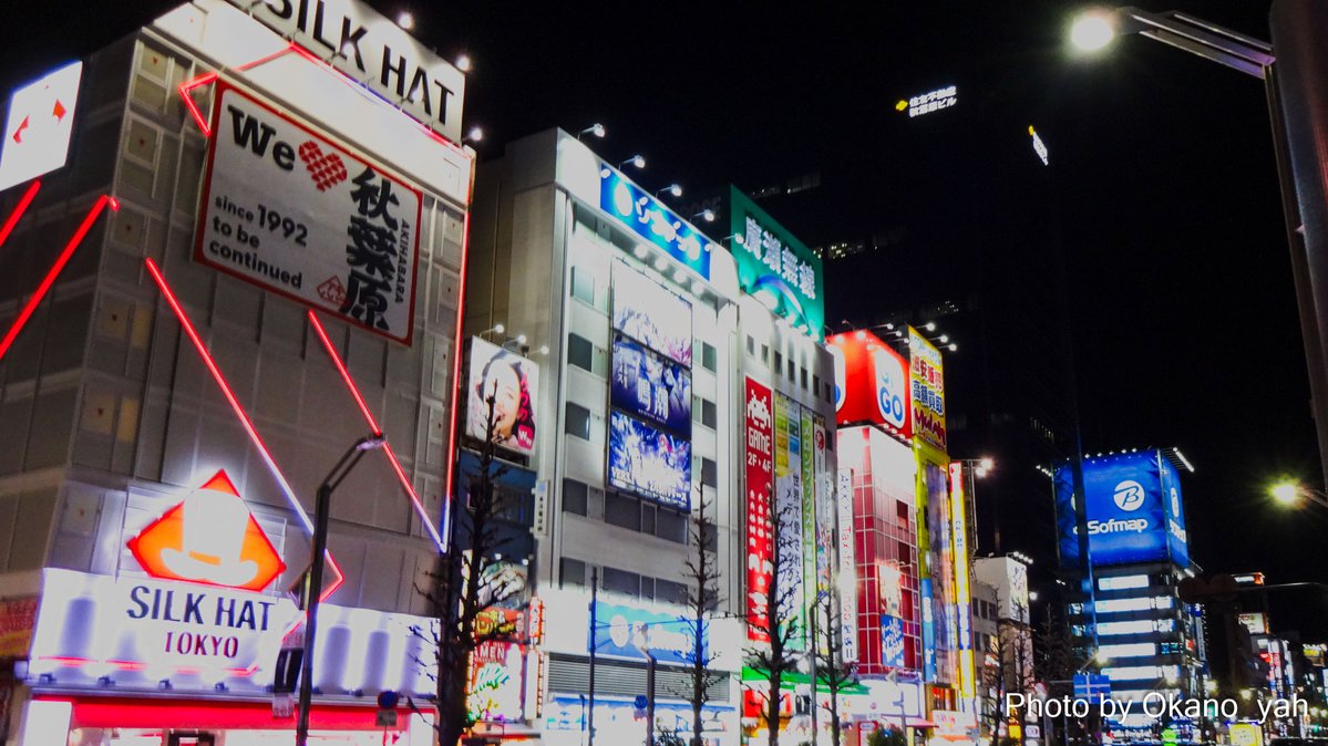 先週から昨日までのテストショット
SonyCybershot DSC-QX10
新幹線から撮影＞クロップしても像はしっかり
構造的に逆光フレア意識すればのせられる
順光キレイ、ボケもしっかりしてる
掌で見る感覚でちゃんと停まれば夜景もとれてた
JPG onlyなのも逆に新鮮