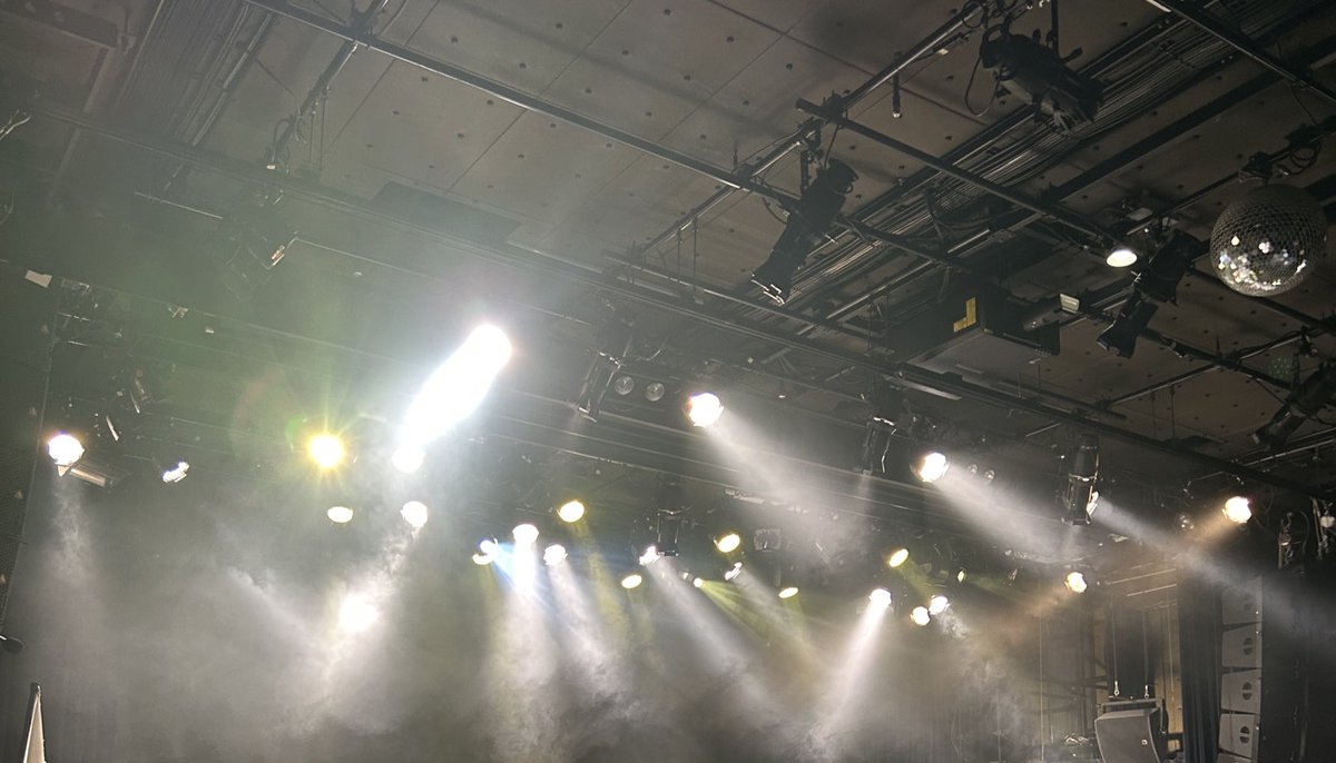 まもなく開場いたします🚩

第1部は14:30開演です🎸
当日券もございます！

🎫きゃにめ
ticket.ponycanyon.co.jp/pc/290

🎫イープラス
eplus.jp/sf/detail/4454…

#OurJourney の皆様！
初ワンマンライブ、
一緒に楽しみましょう！

#オルジャ #OrJ