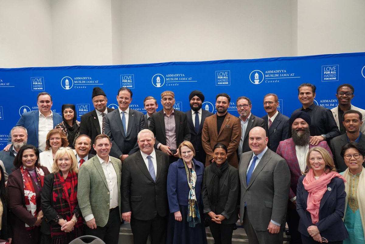 patrickbrownont's tweet photo. Spoke at the Annual #Ramadan Iftar Dinner hosted by the Ahmadiyya Muslim Jama’at. 

Love for All. Hatred for None. 
@Ahmadiyya @ahmadiyyacanada @AMJBrampton @AMJBramptonEast https://t.co/gwDtarpKkW