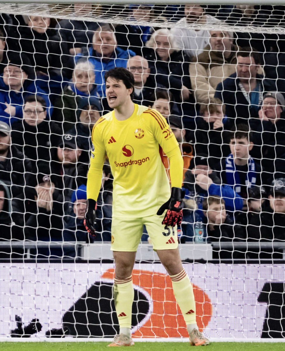 hushpalace's tweet photo. @CPFC @eToro HIM https://t.co/cnttjClmDG