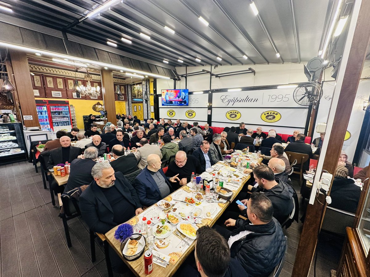 sekav29's tweet photo. Vakıf iftar programı ve istişare. https://t.co/u4bka0vQzl