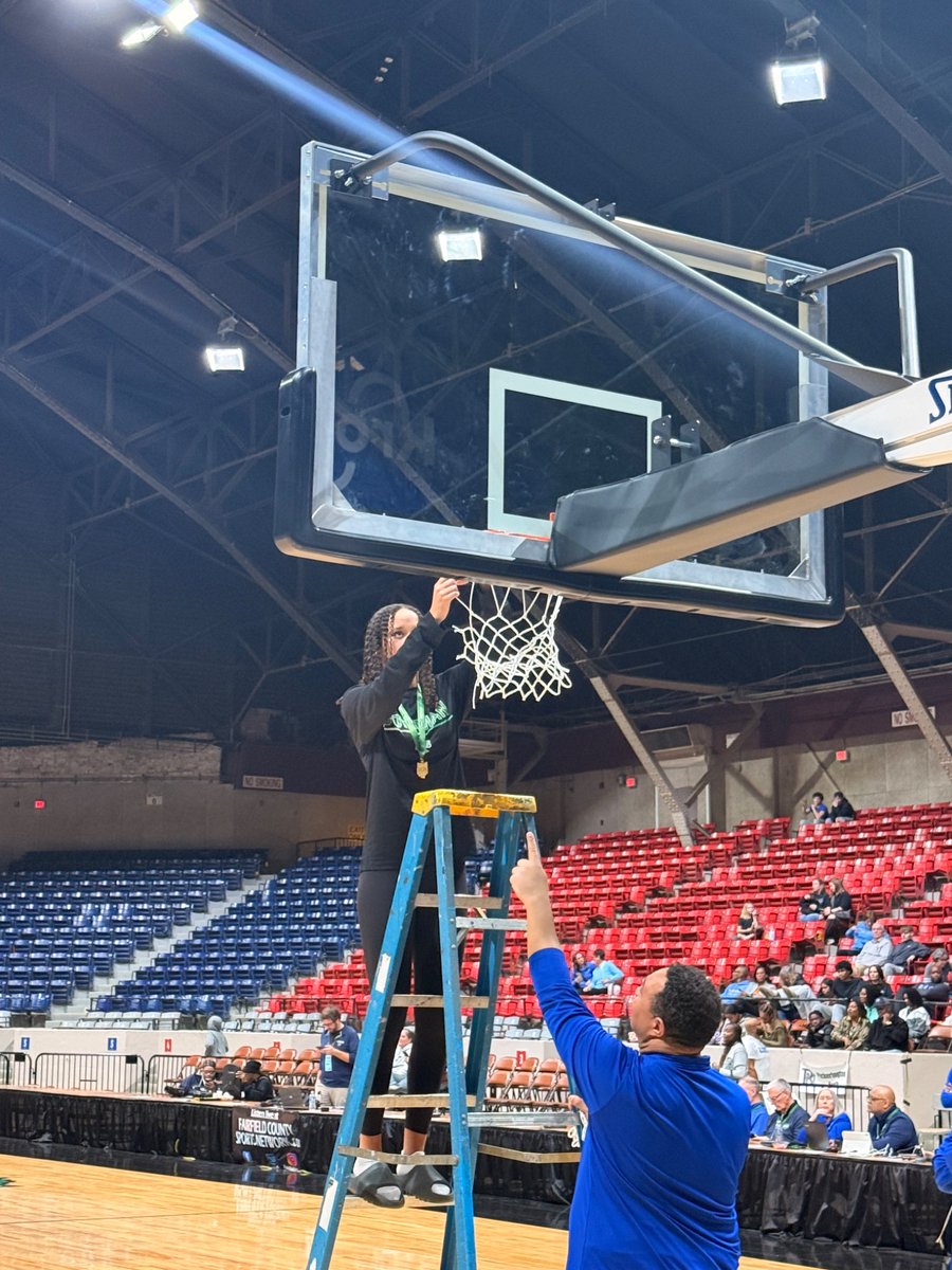 Ali Haywood tweet media