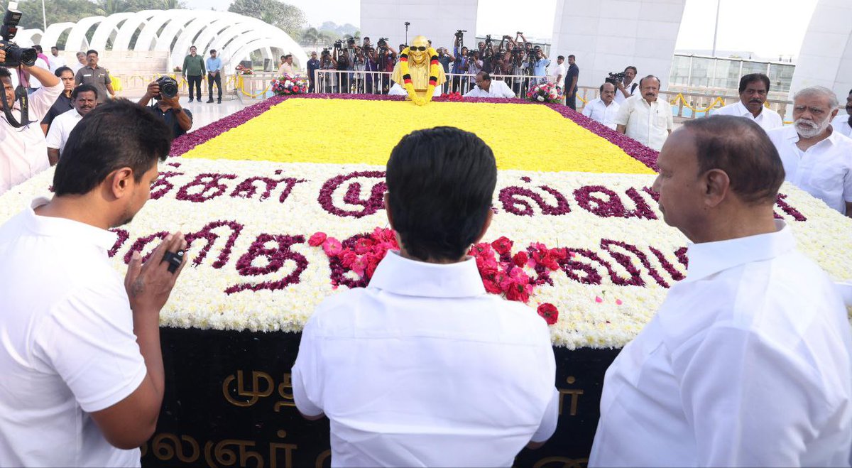 DMKITwing's tweet photo. கழகத் தலைவர், மாண்புமிகு முதலமைச்சர் திரு. @mkstalin அவர்கள் தனது 73-வது பிறந்தநாளையொட்டி, தந்தை பெரியார், பேரறிஞர் அண்ணா, முத்தமிழறிஞர் தலைவர் கலைஞர் ஆகியோரது நினைவிடங்களில் மரியாதை செலுத்தி எளிய மக்களுக்கு நலத்திட்ட உதவிகளை வழங்கி மகிழ்ந்தார்

#HBDCMMKStalin https://t.co/38AeaTLC0D