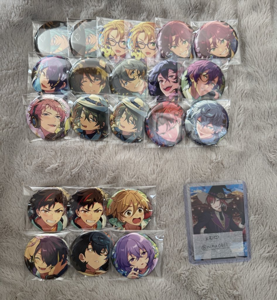 nchu0611's tweet photo. 【交換】 あんスタ あんさんぶるスターズ コレ缶 コレクション缶バッジ

【譲】画像通り

【求】3・4枚目絵柄夏目レオ凛月（友人分）

1枚目は星5です。ツリー部必ずお読みになってください。星4同士◎ 郵送星52点・星41点から◎初回プロカ必読。 お気軽にお声掛けください◎ https://t.co/dWODQX1dYl