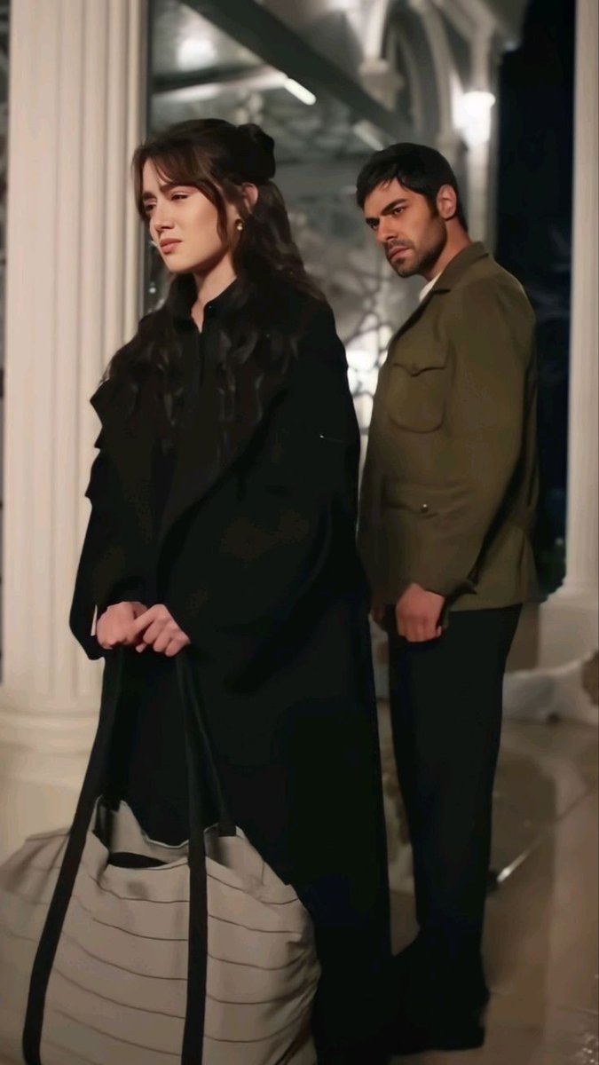 اِک شخص نے ہماری توجّہ کے باوجود 
اوروں کا  انتخاب  کِیا  اور غلط  کِیا

اُس  نے مِرا  وقار  گِرانے کے  واسطے
خُود کو بہت خراب کِیا اور  غلط کِیا

#قومی_زبان