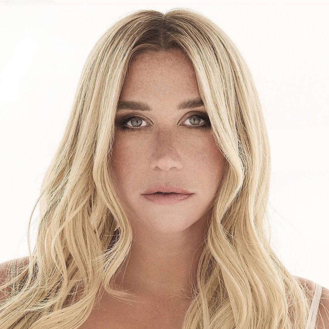 Happy 39th birthday to the iconic Kesha.