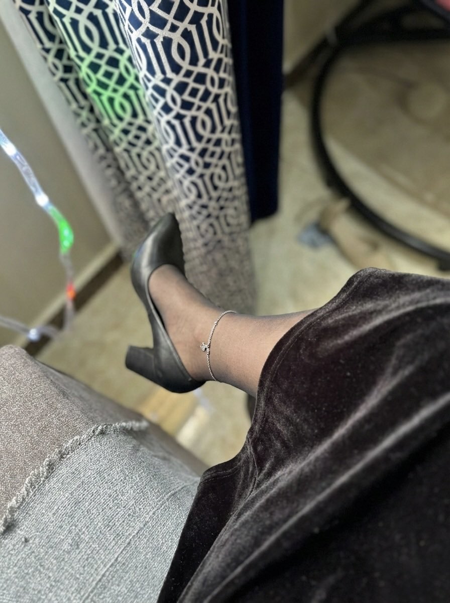 V • Birth of An Unapologetic Diva tweet media