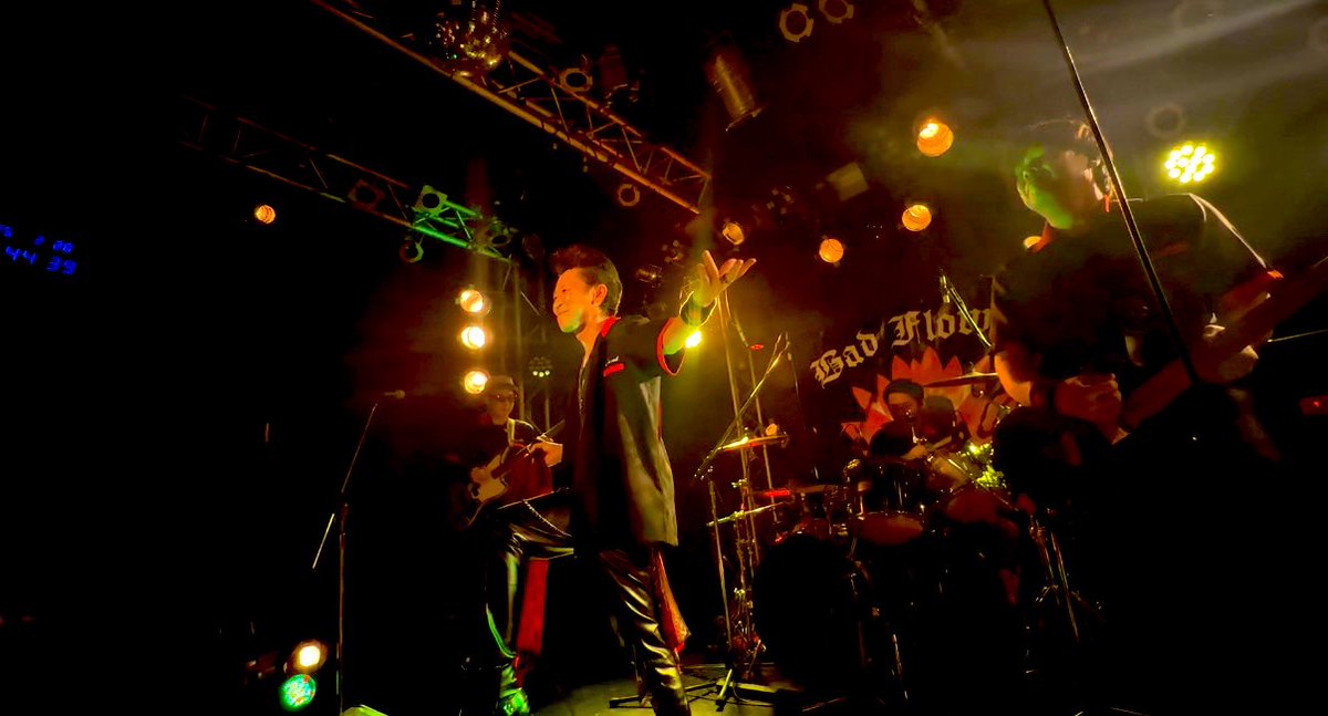 music_moeaso's tweet photo. 2026.2.28代々木labo
響花酔月～第11奏～ 《IDIOT Of The Highest Order》
BAD FLOWER 
以前見たのはフクさんの生誕が初！
今年も見る事が出来て光栄でした！
アニキ〜とみんなが呼ぶ声は何よりの
愛で愛されてるな〜とその空間にいるだけで幸せを貰いました！ロックンロール
最高でした🔥かっけぇ..🥹 https://t.co/OrFgXmh7aN