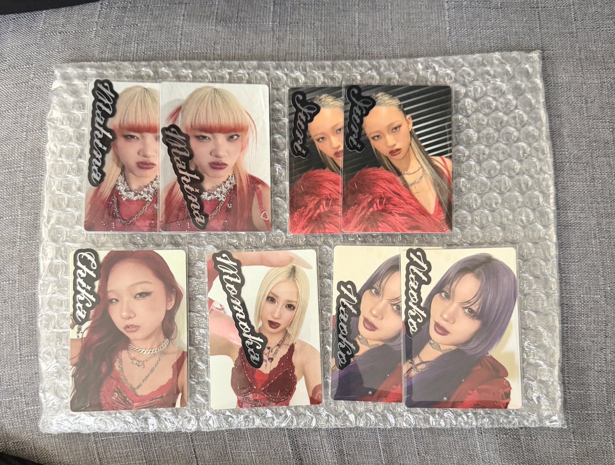 HANA トレカ 交換 譲 ▶︎ 画像 求 ▶︎ 同種JISOO KOHARU 3/29手渡し