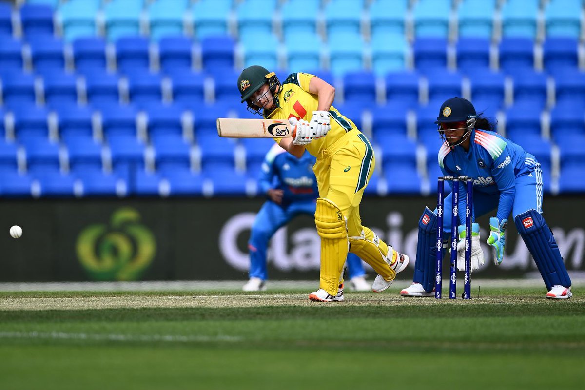 ESPNcricinfo's tweet image. Fifty for Alyssa Healy in her final ODI innings 👏

srkl.in/6011BAIUuv #AUSvIND