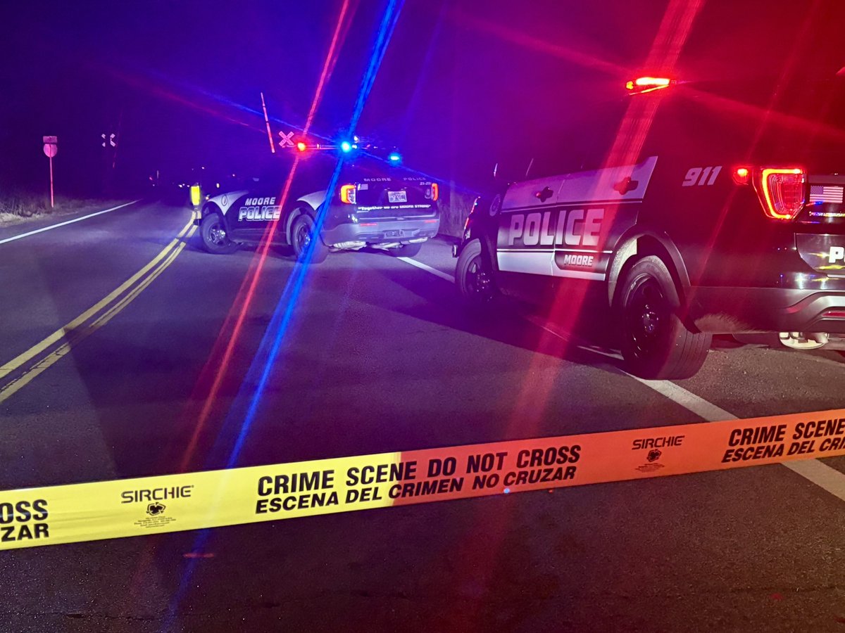 Moore Police Dept. tweet media