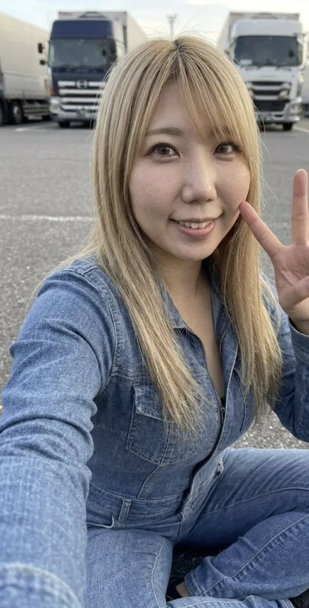 「はい」か「いいえ」で教えてください。

恋愛経験も少ないし、彼氏もできないし毎日辛いです…。
こんなトラック女子でもいいなら
あなたの所有物にしてくれませんか？
