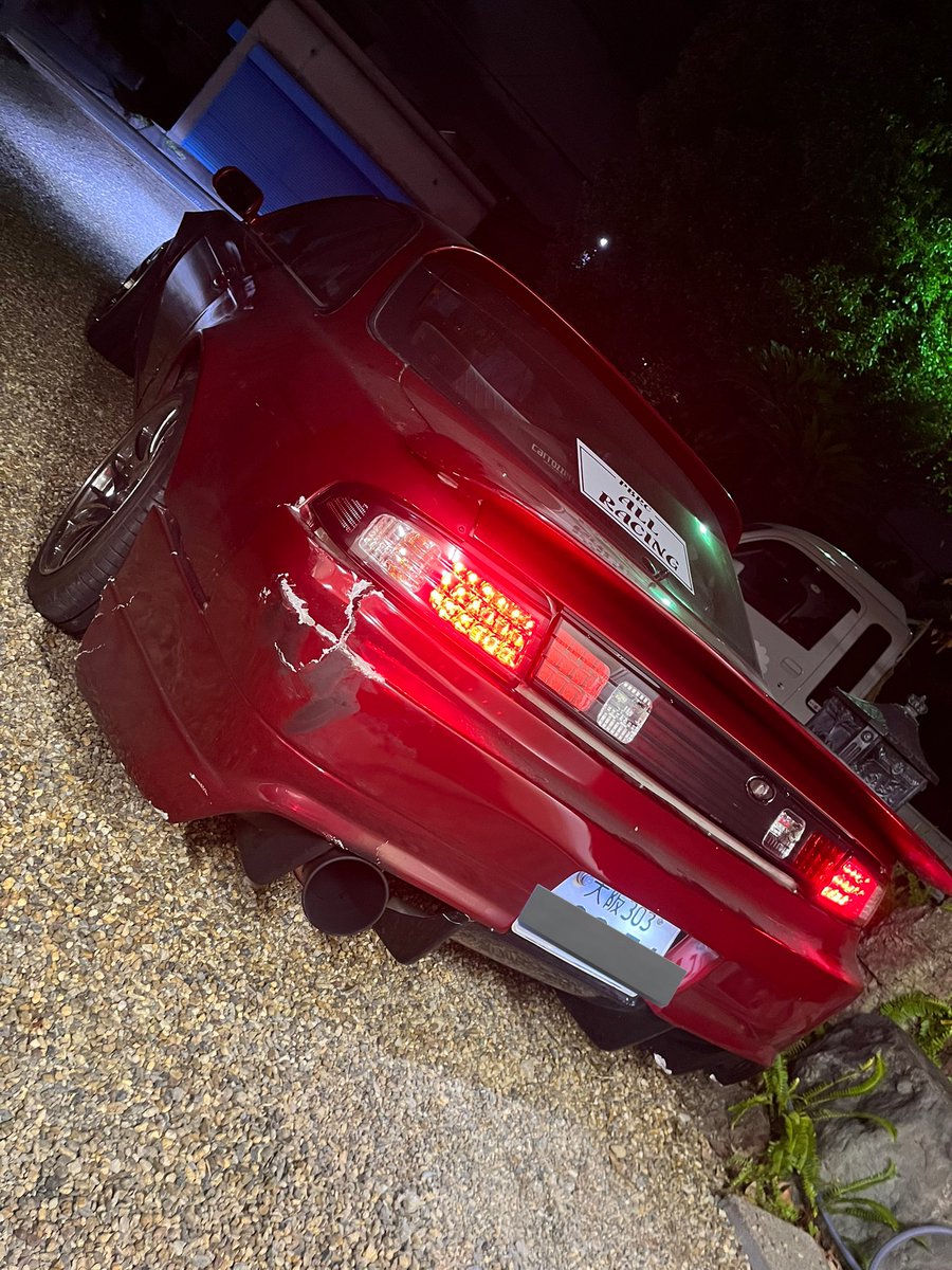 S14_NT's tweet photo. まさかのオリジン欠品中で4月納期😭
とりあえずテールだけ交換〜
D-MAXええやん！ https://t.co/D1jDFekgkj
