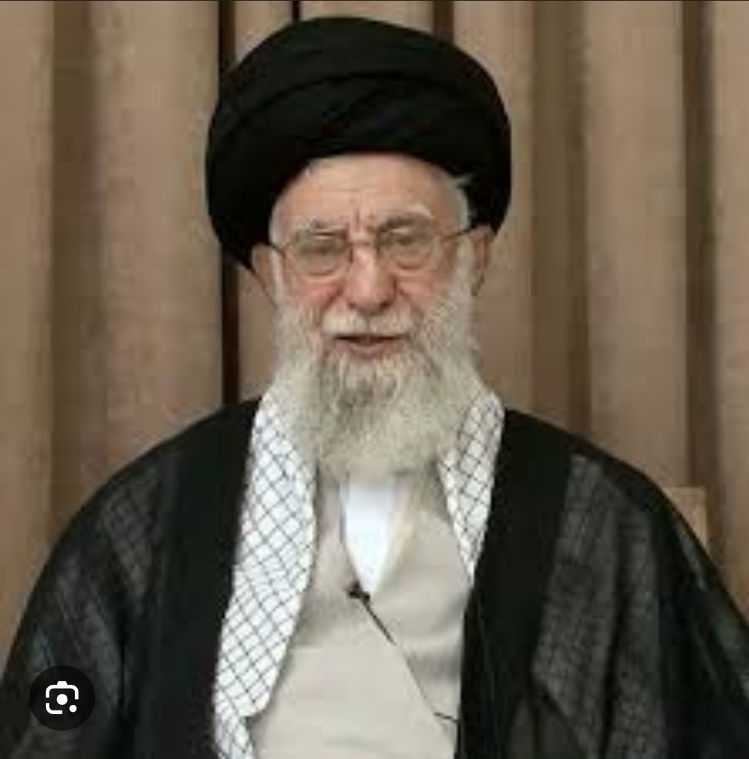 AbbasloneMAL's tweet photo. Ayatollah Khamenei is a martyr 💔

“My life has very little value. I am ready to sacrifice everything for Islam and the Qur’an.”

— Ali Khamenei https://t.co/Ou2uHX1eay