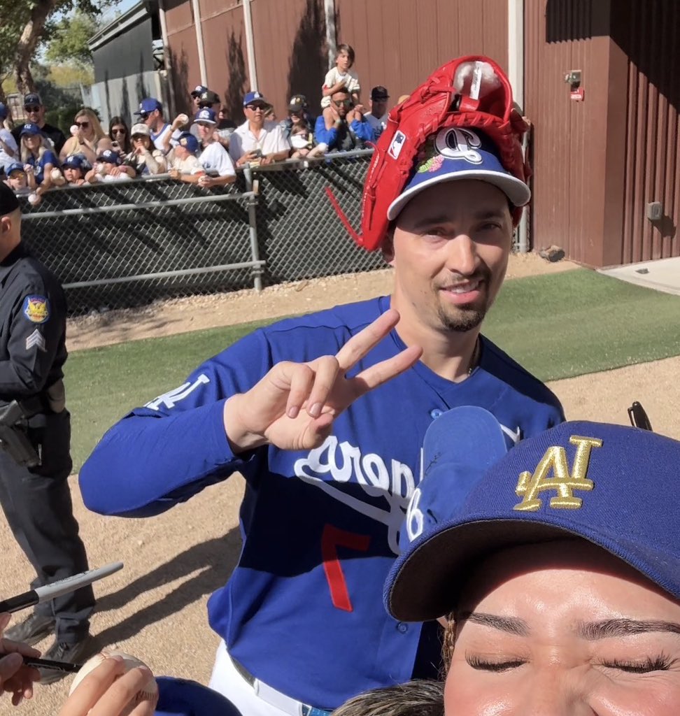 olivia⚾️👍 tweet media