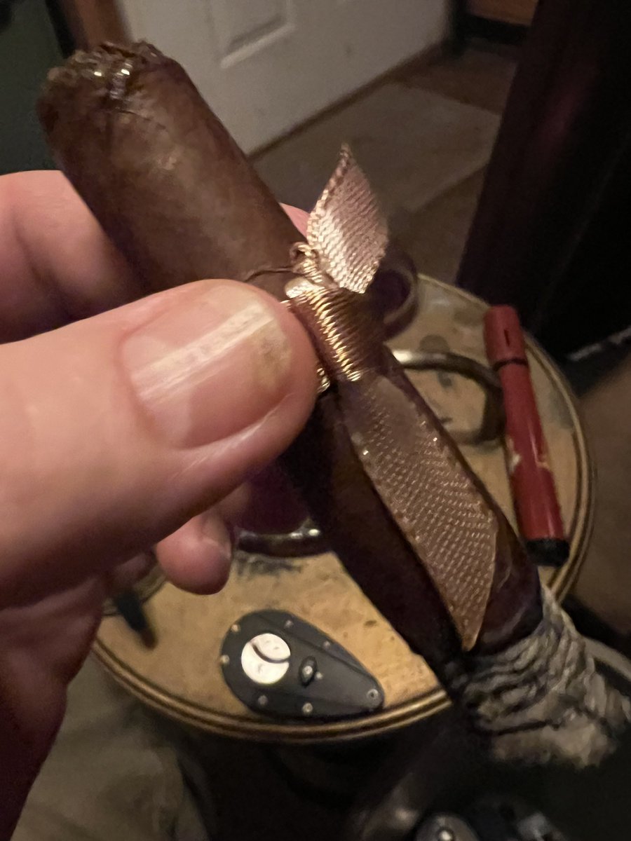 EdeHiggins41872's tweet photo. Ed-e Higgins is smoking Nomad  https://t.co/rAV9LTuZx5 cinnamon, sugar, truffle, outstanding! Gotta get them when they’re available. They go fast. https://t.co/kiGeecqLTP